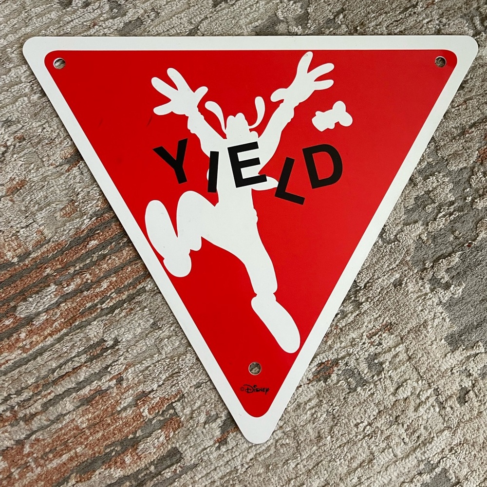 Disney Parks Rare Goofy Yield Road Sign